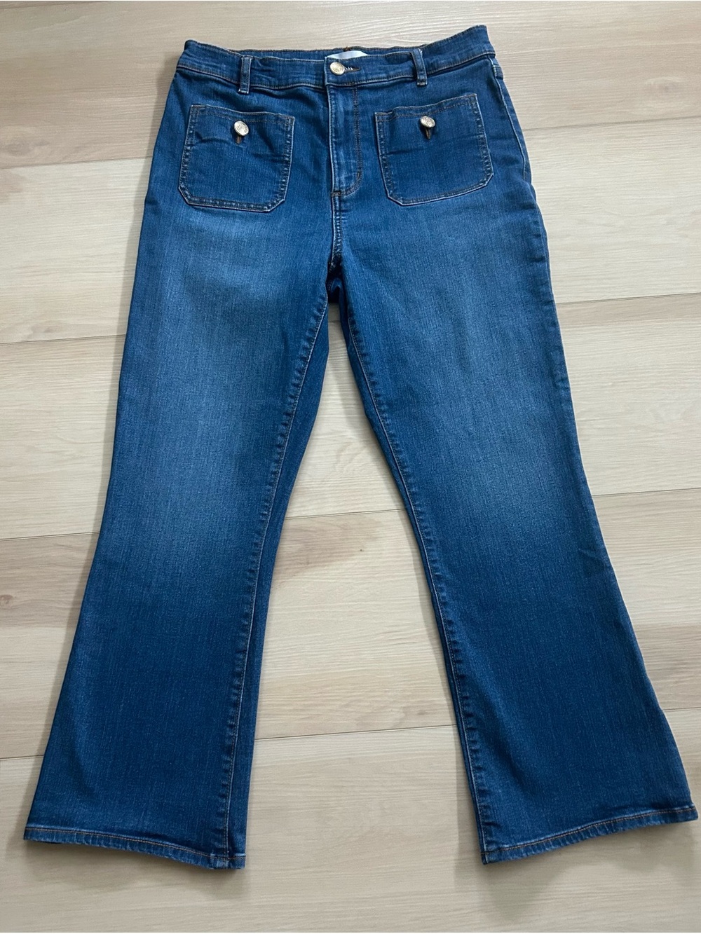 Women’s loft kick crop jeans - size 8